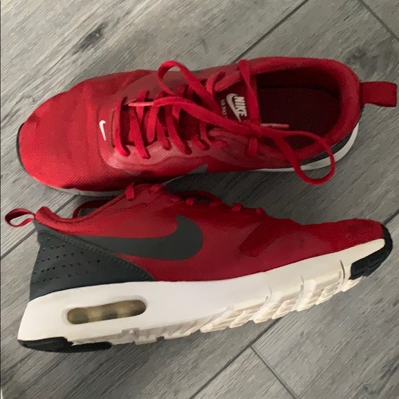 Red nike air’s size 6Y - Picture 2 of 5